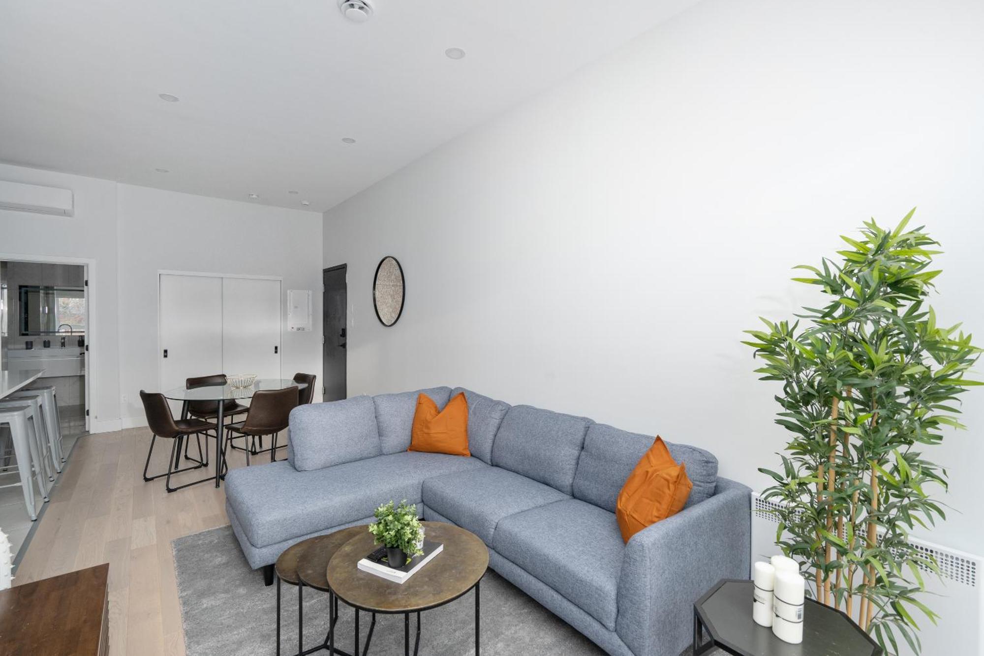 Bakan - The S&D Hotel Монреал Екстериор снимка